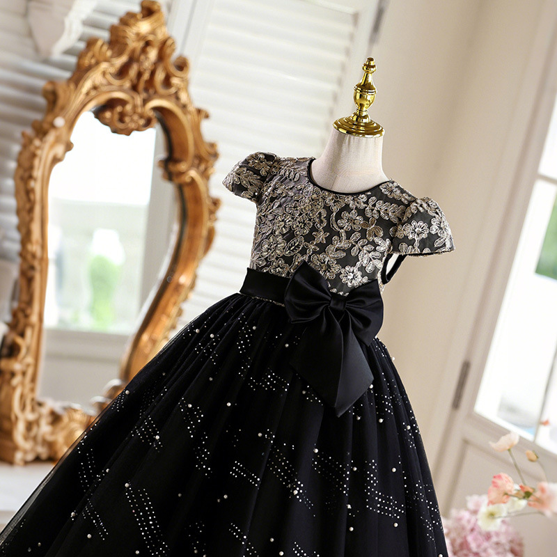 فستان بناتي 2026 بتصميم عتيق م - مراجعة Vintage Fashion Boutique وسعره