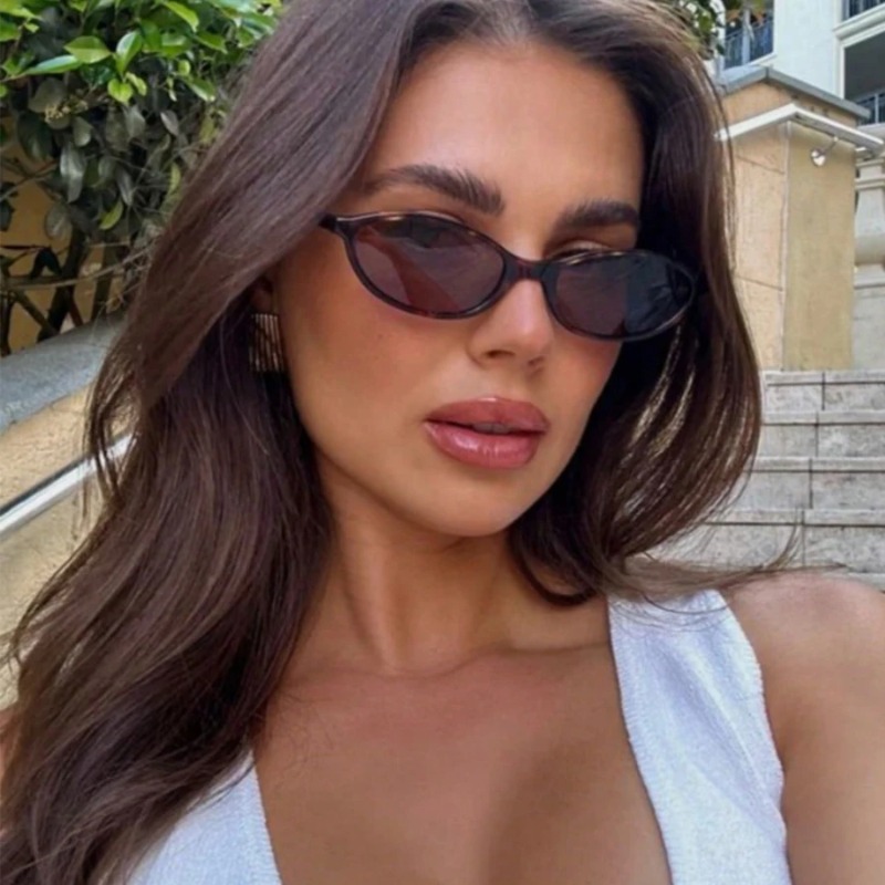 نظارات شمسية بإطار بيضاوي عتيق - مراجعة Vintage Fashion Glasses وسعره