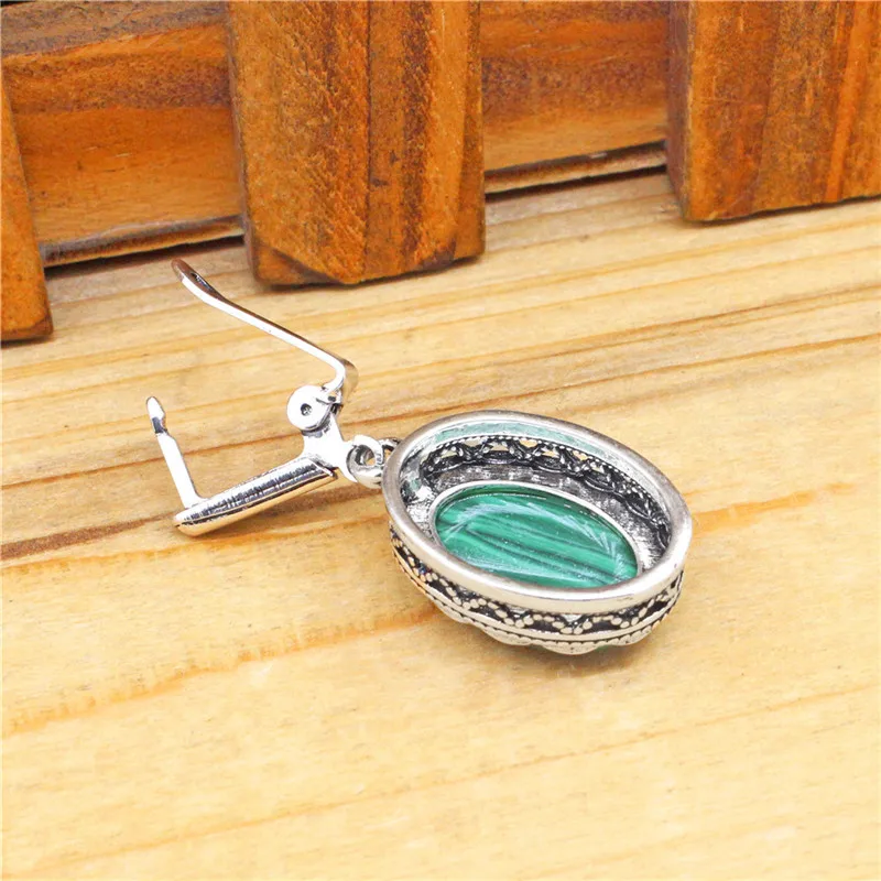 Flower Oval Malachite Dangle E - مراجعة Vintage Fashion Looks وسعره