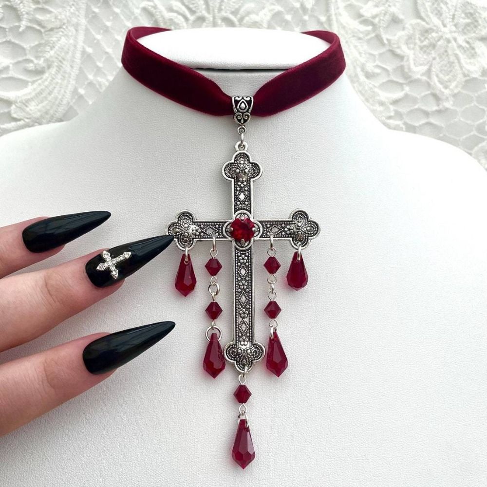 الرجعية نمط كبير الصليب قلادة  - مراجعة Vintage Fashion Looks وسعره