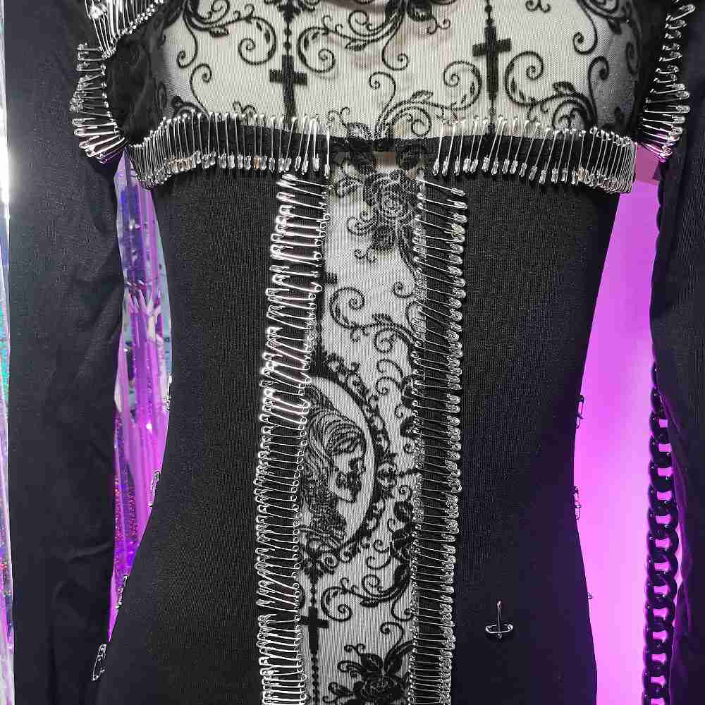 ايمو القوطية تي شيرت 90s خمر م - مراجعة Vintage Fashion Revival وسعره